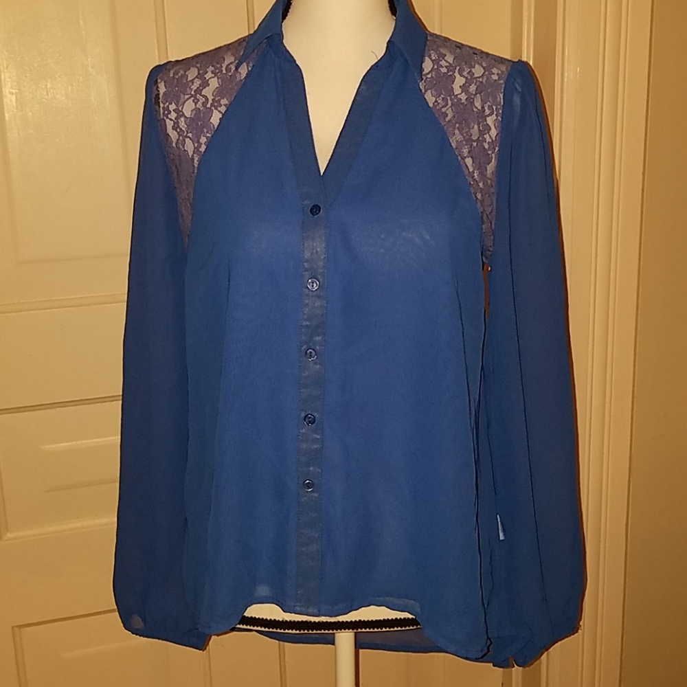 Ladies Top - Picture 2 of 3